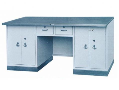 點(diǎn)擊查看詳細(xì)信息<br>標(biāo)題： 不銹鋼座面工作臺(tái) 閱讀次數(shù)：2452